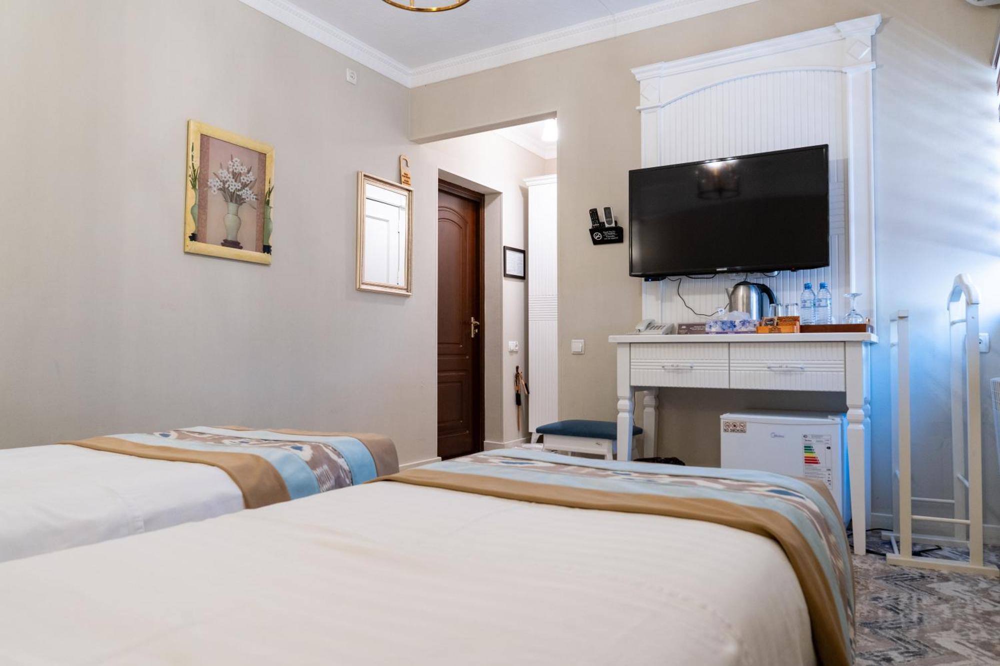 Meros Boutique Hotel Samarkand Exterior photo